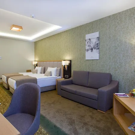 The Parma & Taksim 4*