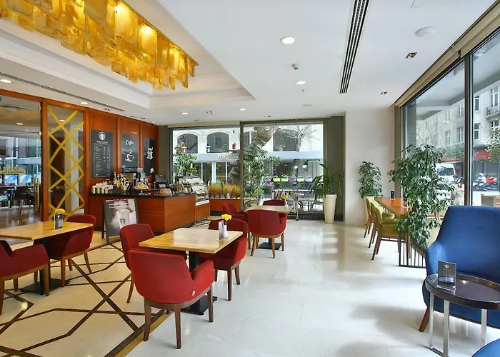 The Parma & Taksim Отель